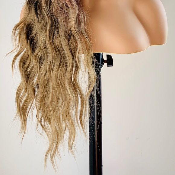 Gorgeous 28” Toffee Brown Premium Fiber Lace Front Wig - Picture 7 of 15